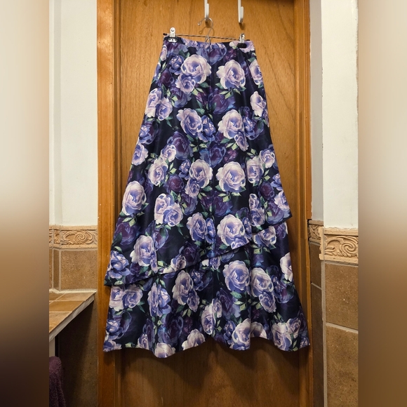 Sequin Hearts Dresses & Skirts - Sequin 💜 Hearts Floral Maxi Skirt